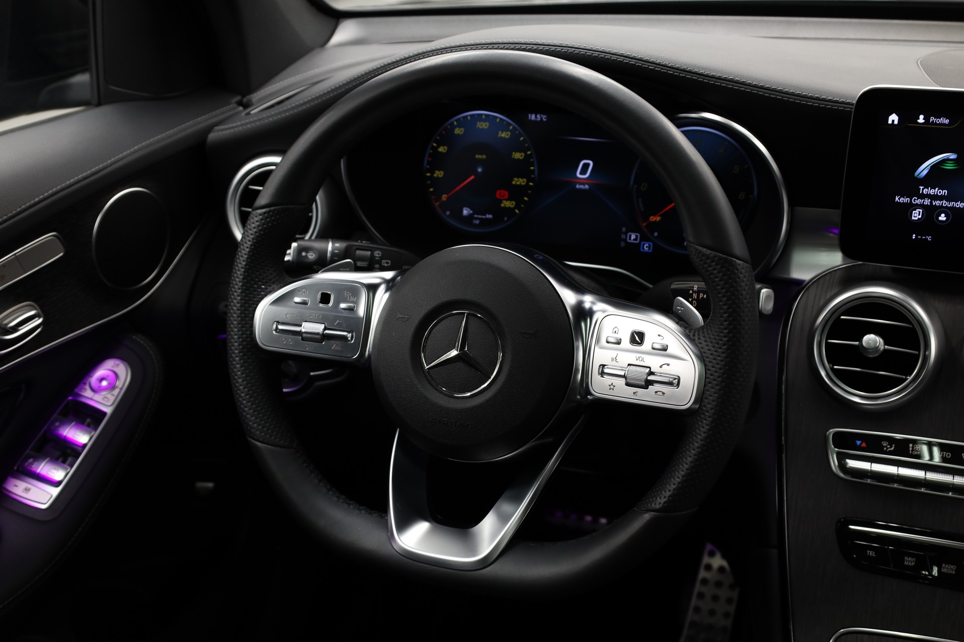 MERCEDES-BENZ GLC 300 de AMG Line 4m-image-17