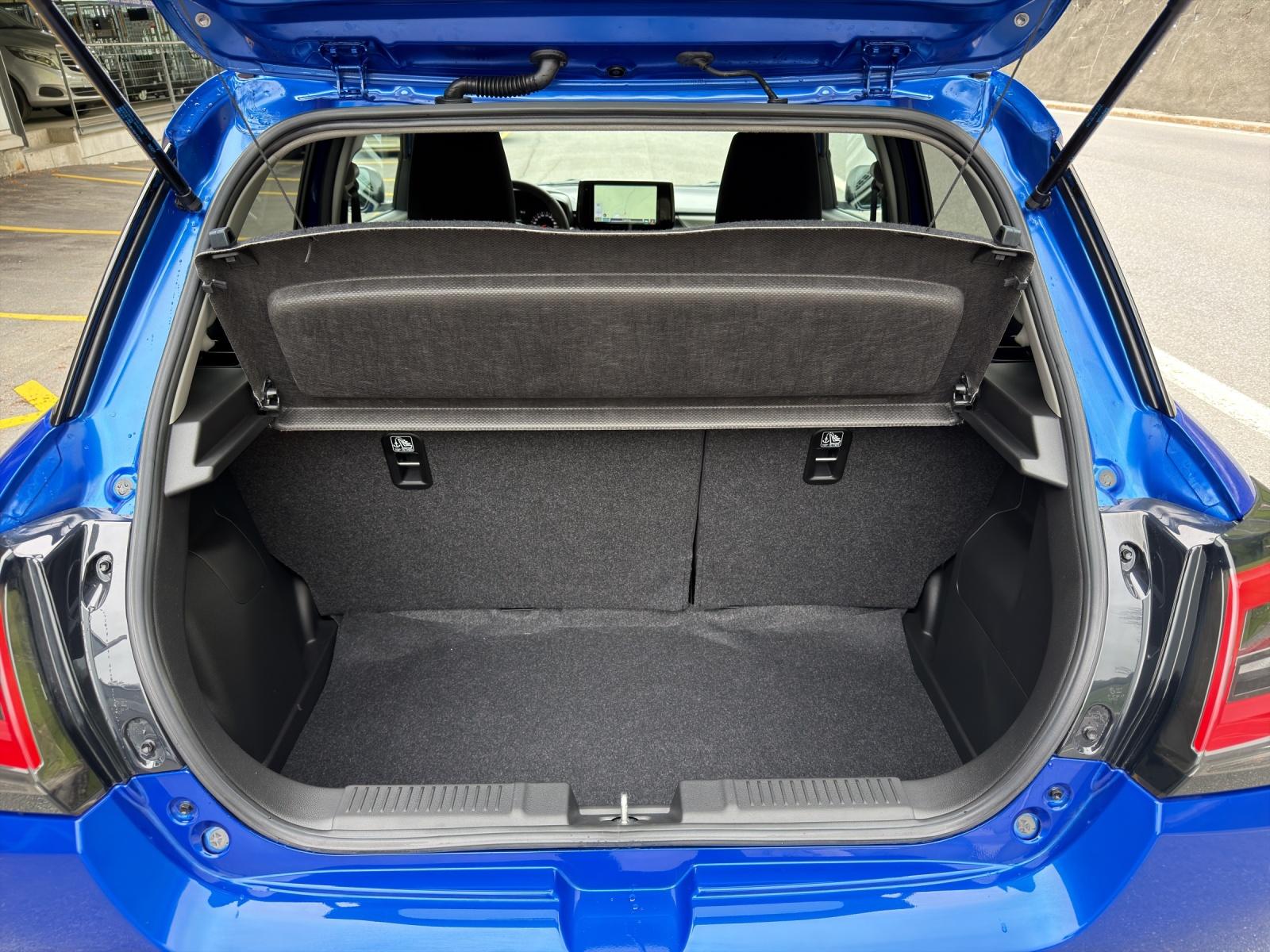 SUZUKI Swift 1.2 Sakura Hybrid 4x4-image-15