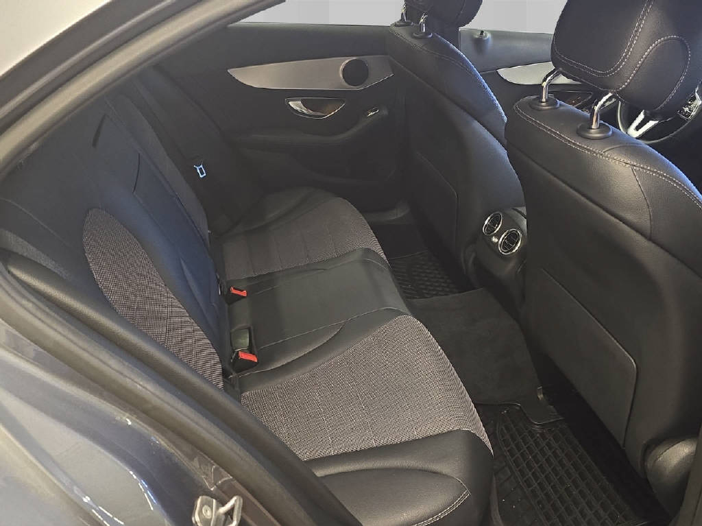 MERCEDES-BENZ C 180 Avantgarde-image-15