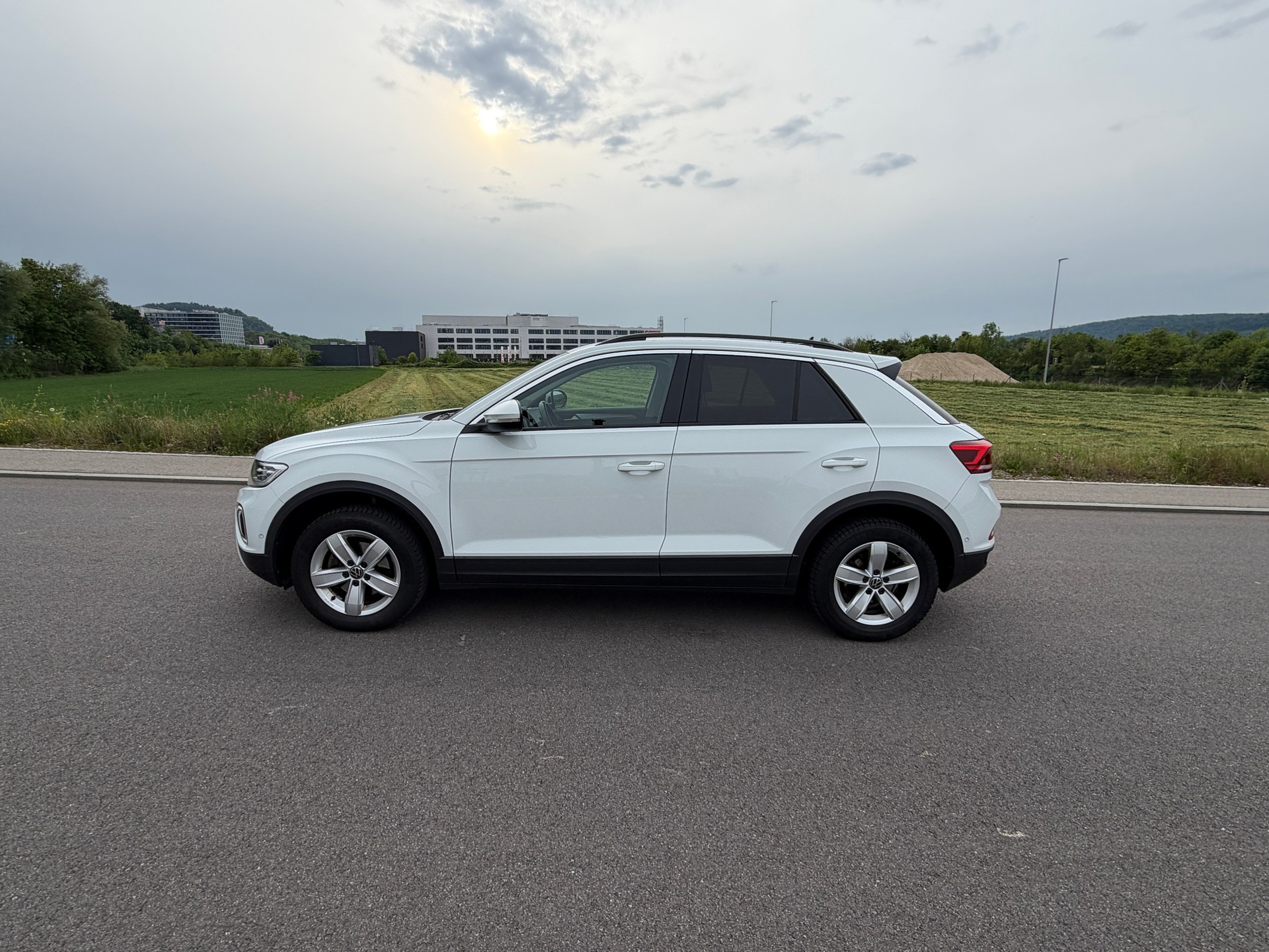 VW T-Roc 1.5 TSI EVO Life DSG-image-10