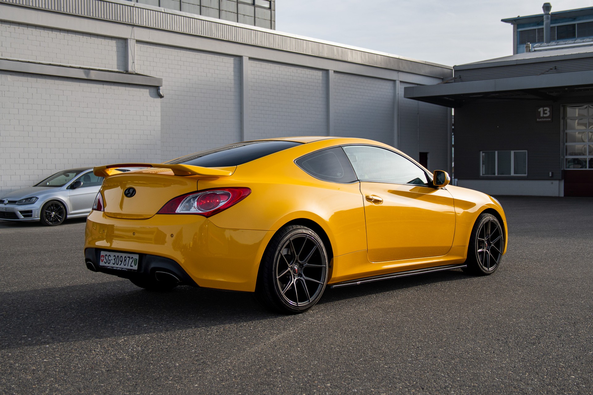 HYUNDAI Genesis 2.0 Turbo-image-3