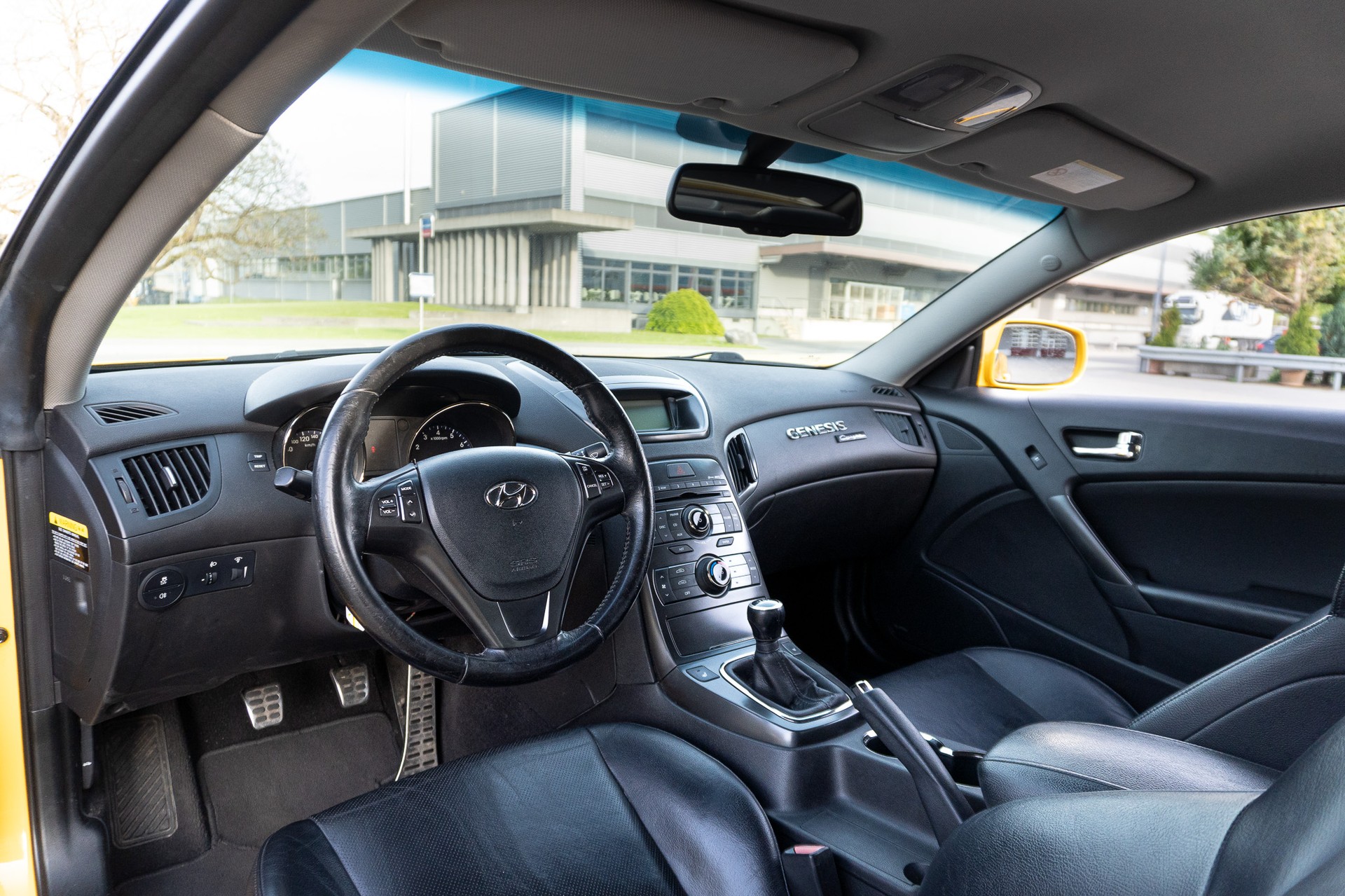 HYUNDAI Genesis 2.0 Turbo-image-8