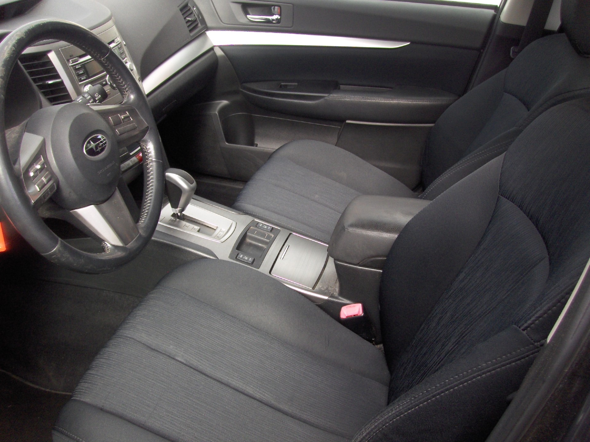 SUBARU Legacy 2.0i Swiss AWD Lineartronic-image-3