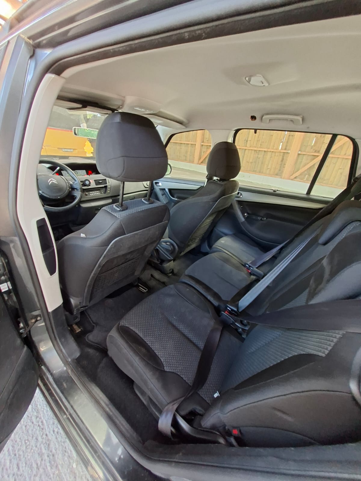 CITROEN Grand C4 Picasso 1.6 HDI 16V Attraction EGS6-showroom-element-3
