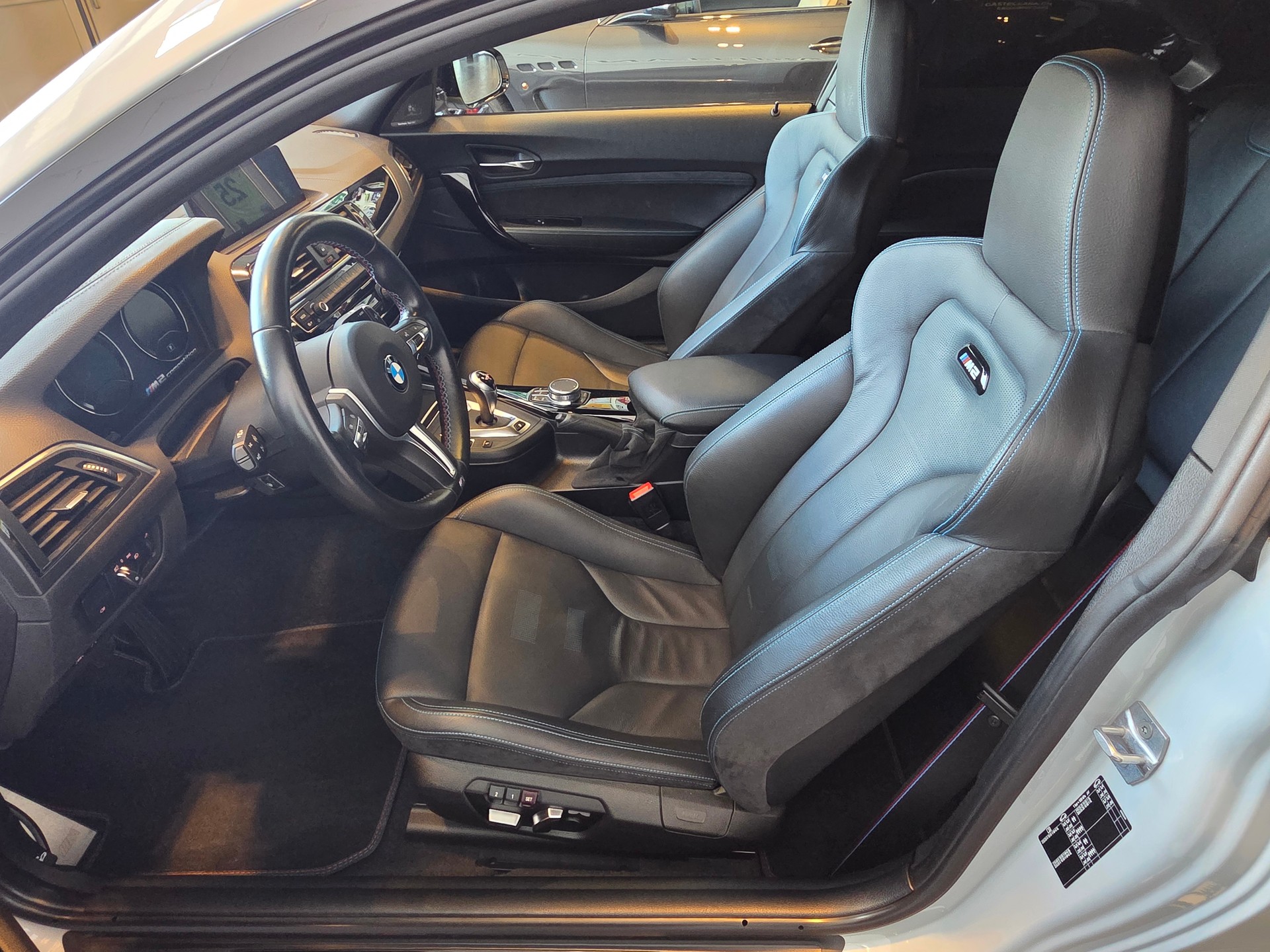 BMW M2 Competition-image-12