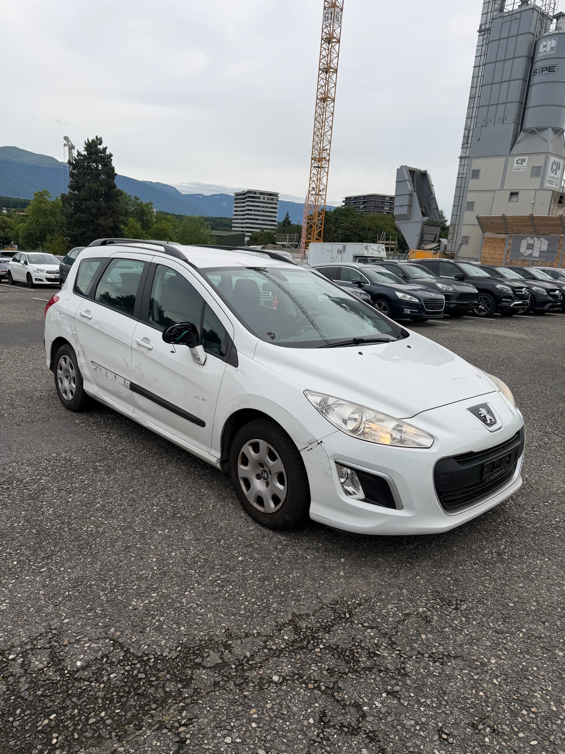 PEUGEOT 308 SW 1.6 HDI Business EGS6 - Export-image-7