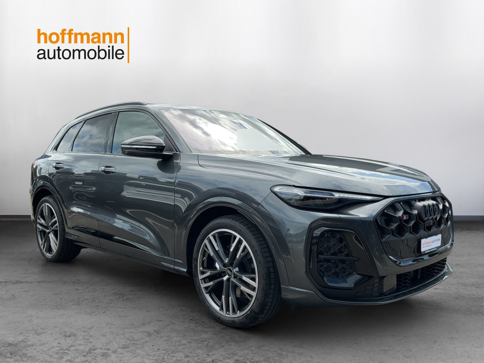 AUDI SQ5 TFSI quattro S-tronic-showroom-element-2