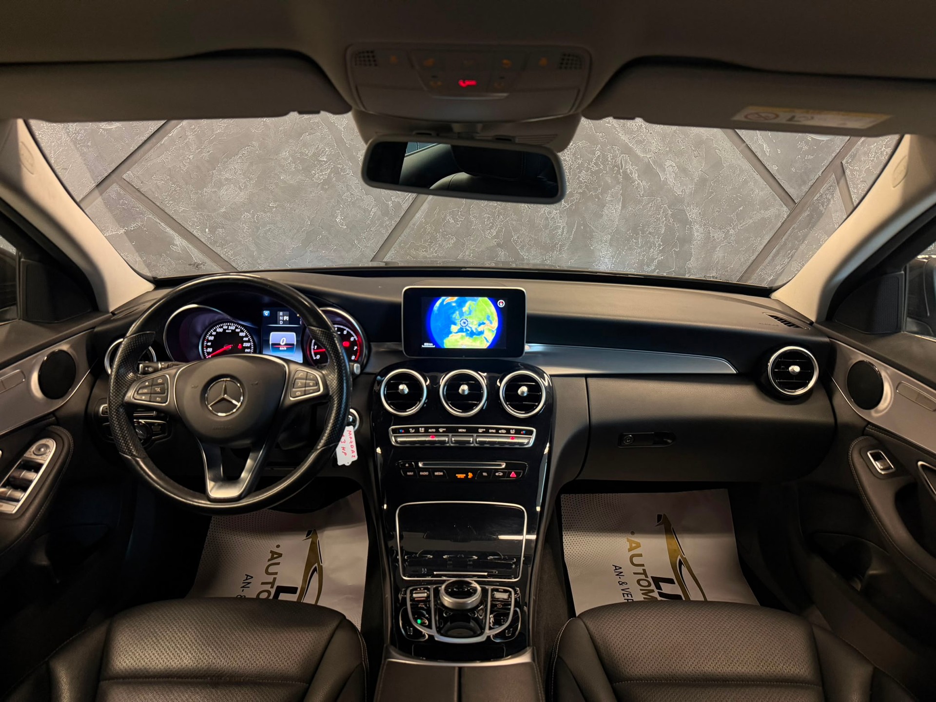 MERCEDES-BENZ C 180 Avantgarde 7G-Tronic-image-7