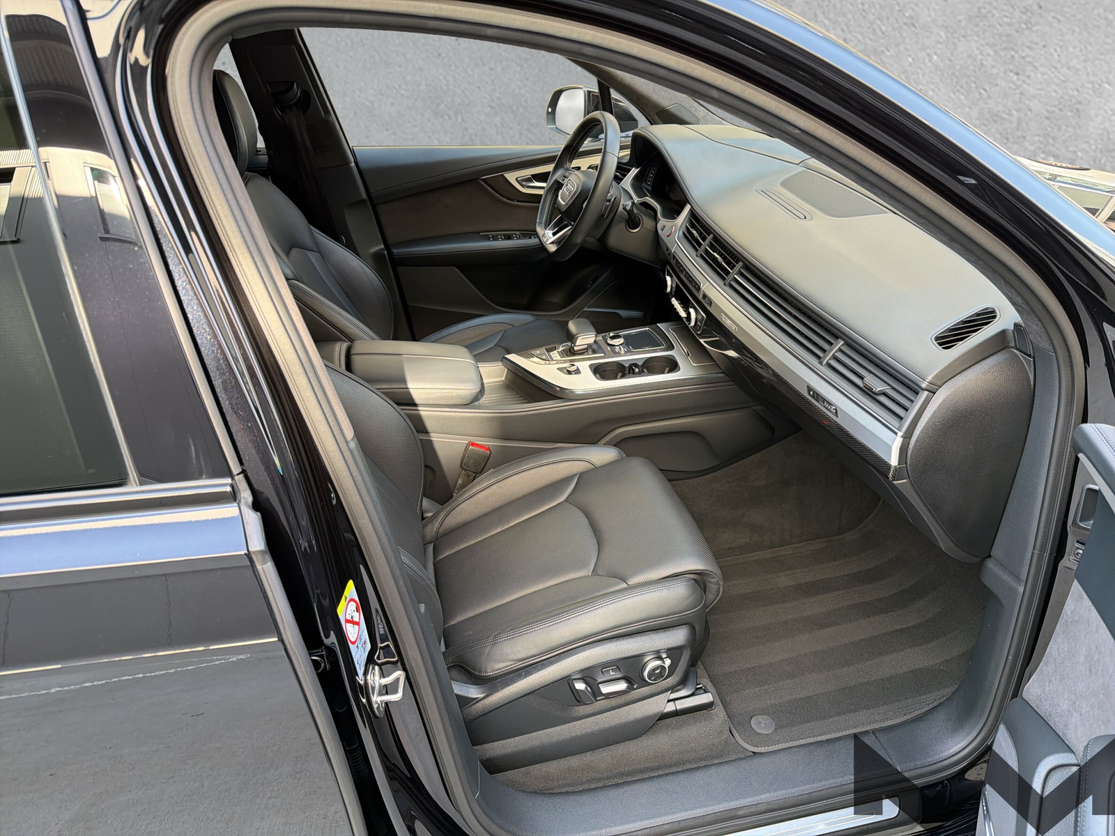 AUDI SQ7 4.0 TDI quattro ABT-Umbau ab Werk-image-13
