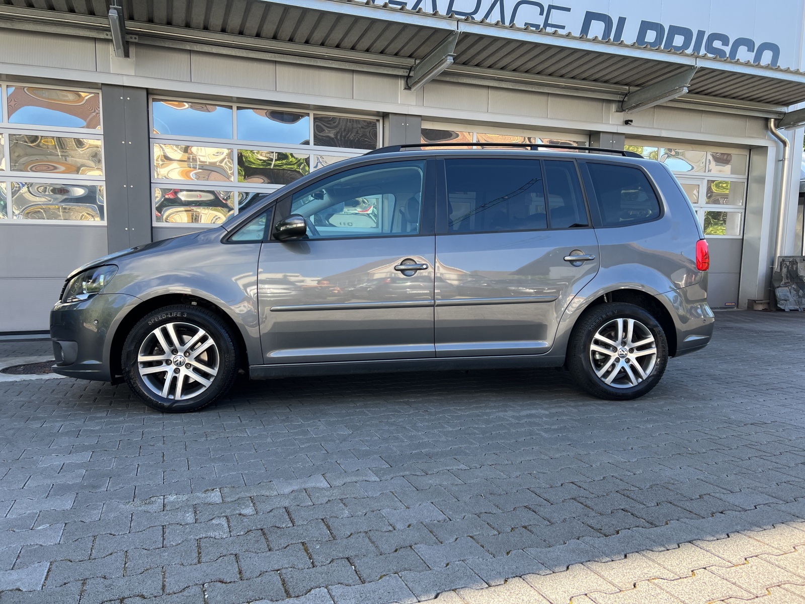 VW Touran 1.4 TSI Comfortline-showroom-element-1