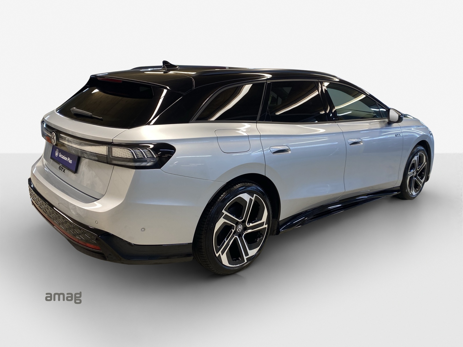 VW ID.7 Tourer GTX 86 kWh GTX United 4 Motion-image-4