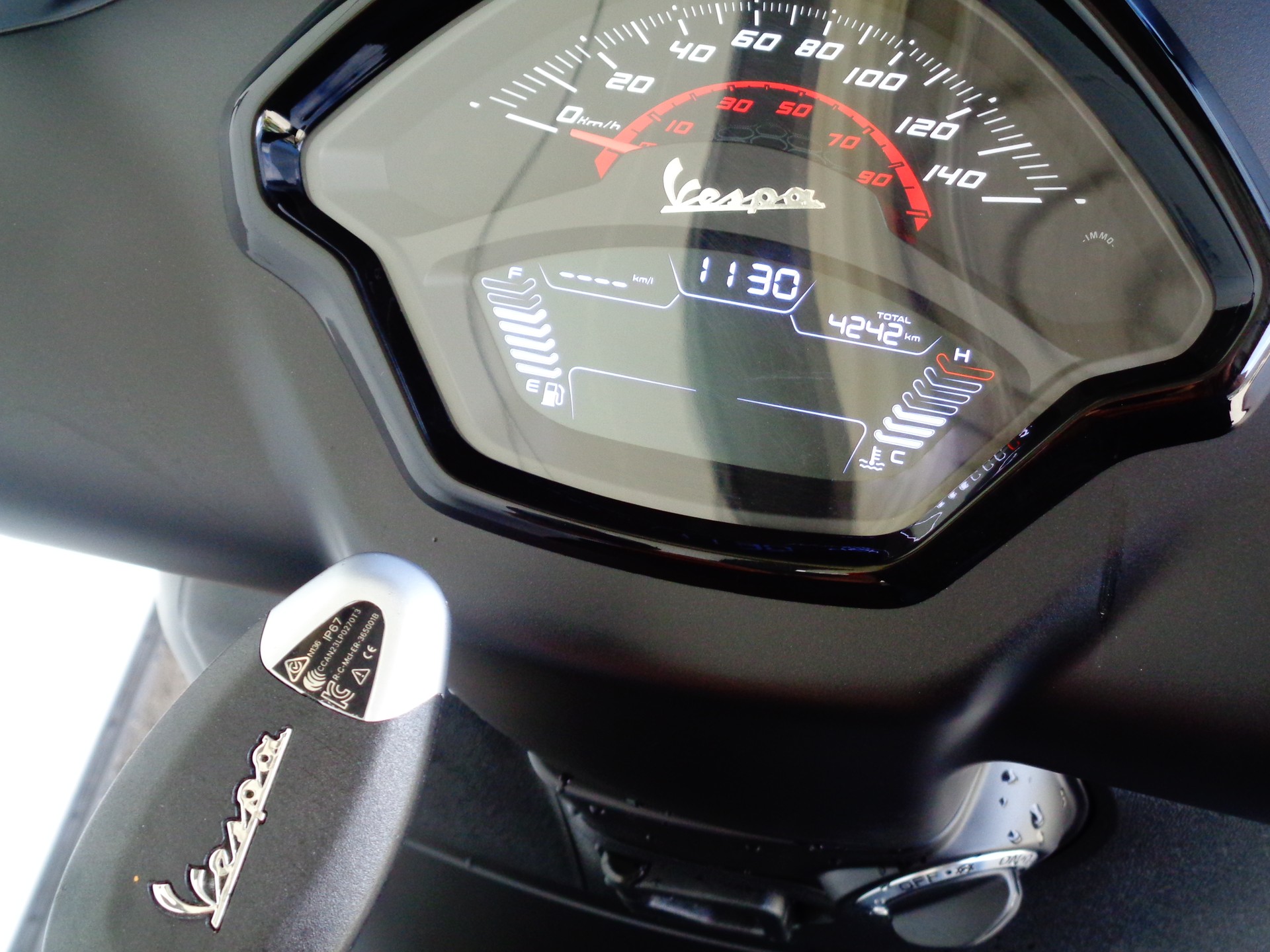PIAGGIO Vespa GTS 300 Super Sport hpe ABS-image-5