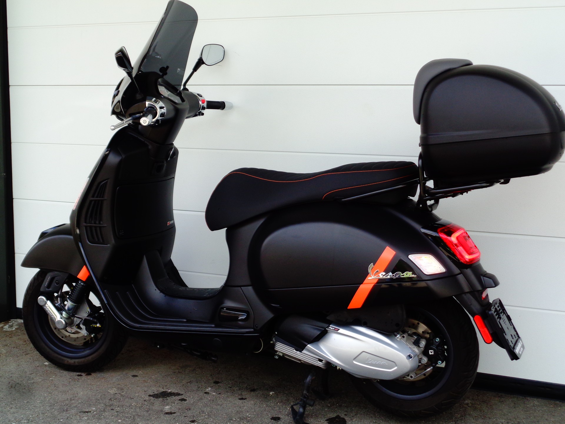 PIAGGIO Vespa GTS 300 Super Sport hpe ABS-image-10