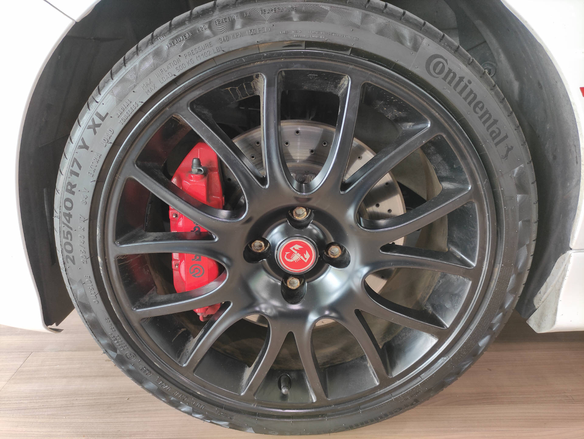 FIAT 595 Abarth 1.4 T-Jet 180 Competizione-showroom-element-3