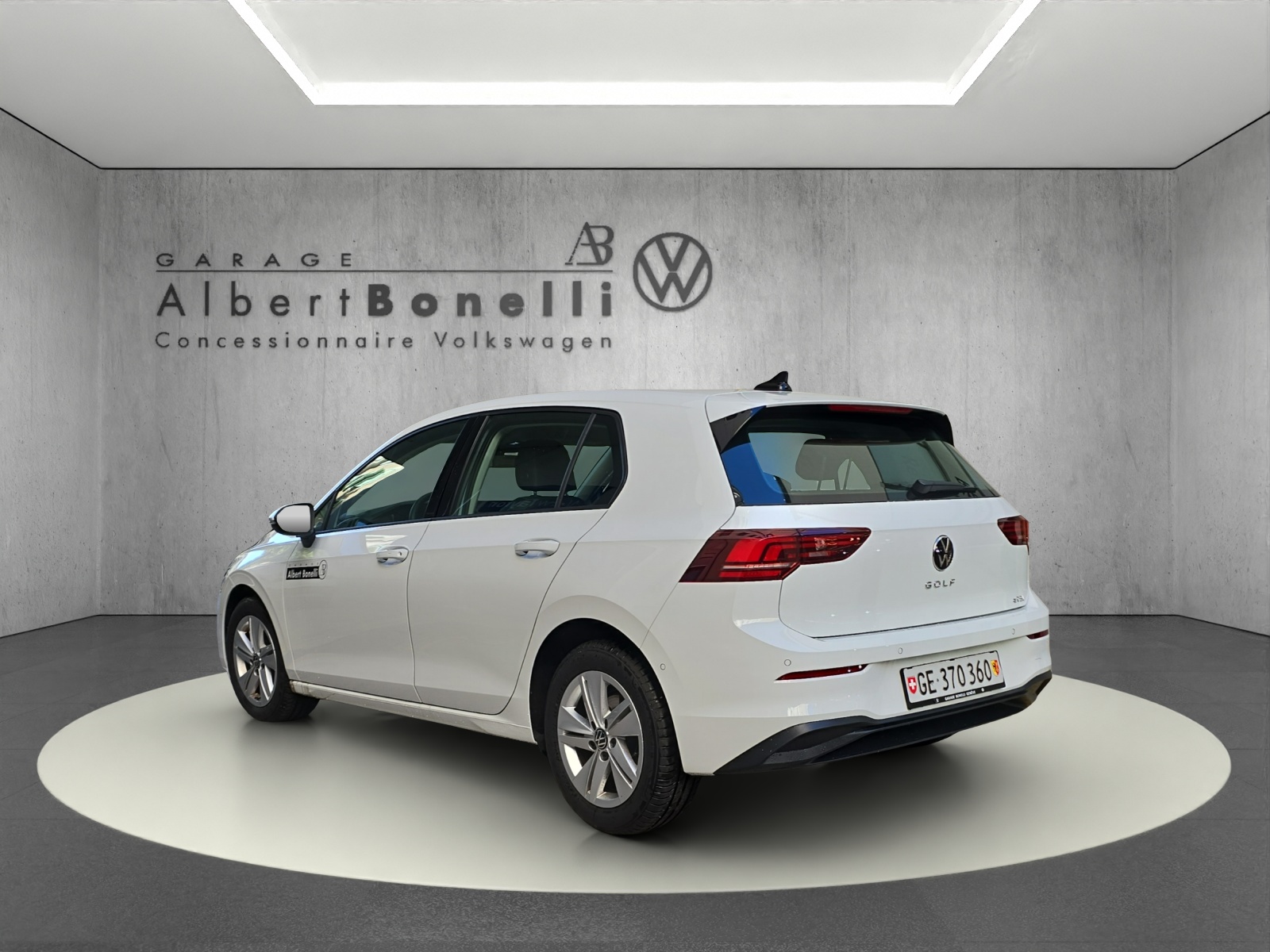 VW Golf 1.5 e TSI mHEV Life DSG-showroom-element-1