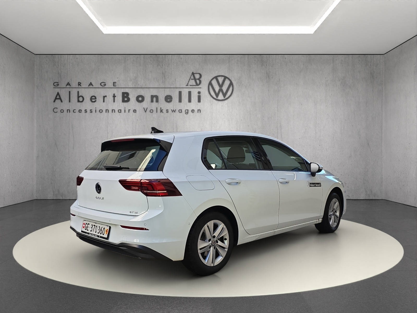 VW Golf 1.5 e TSI mHEV Life DSG-showroom-element-2