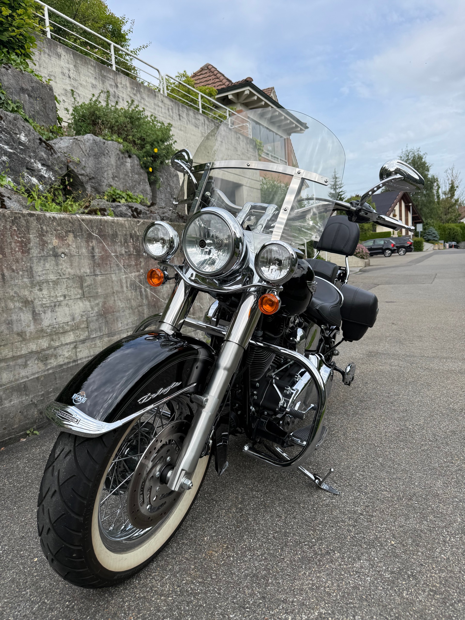 HARLEY-DAVIDSON FLSTN Softail Deluxe ABS-image-3