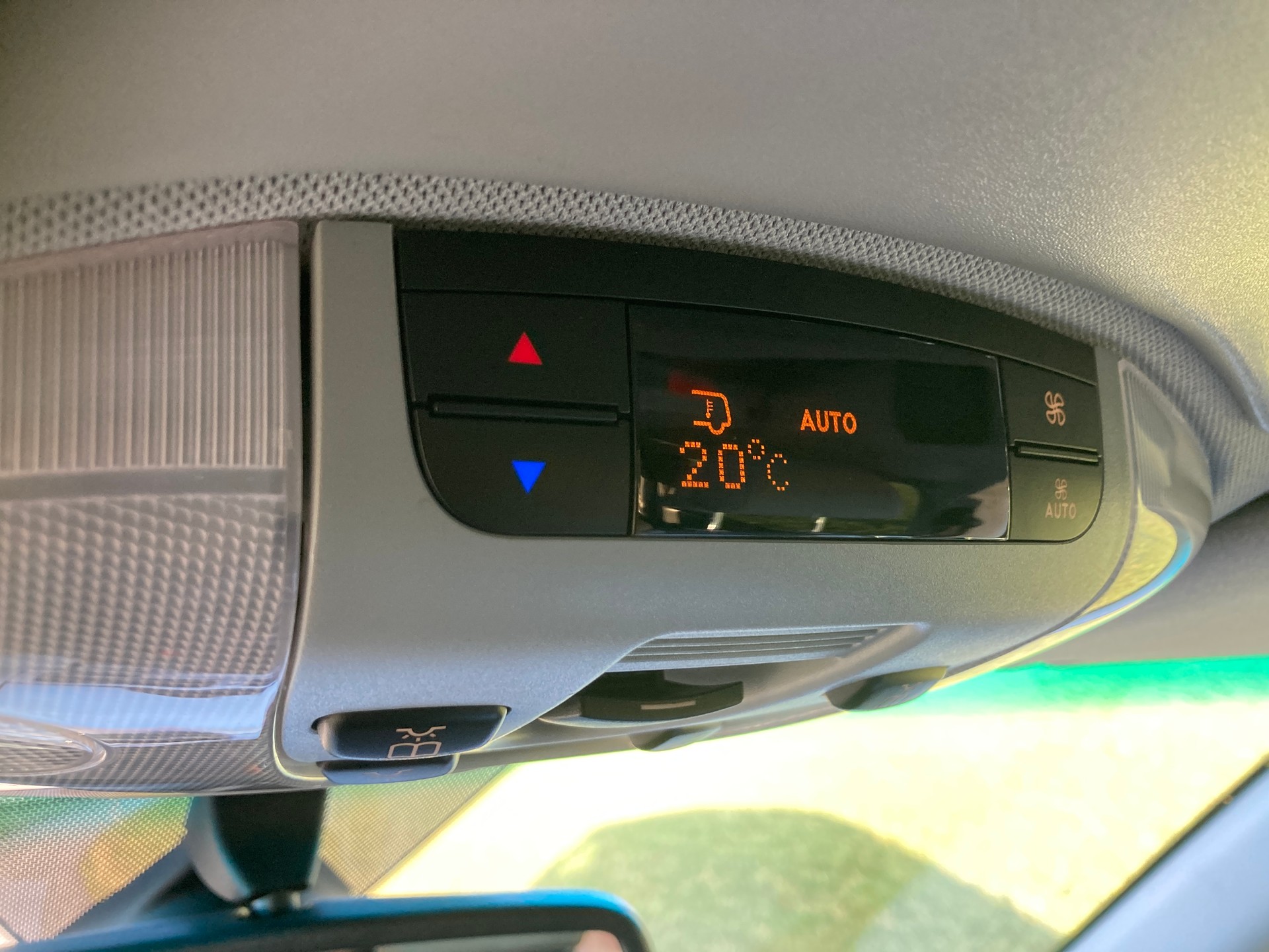 MERCEDES-BENZ Viano 3.0 CDI Blue Efficiency Marco Polo A-image-10
