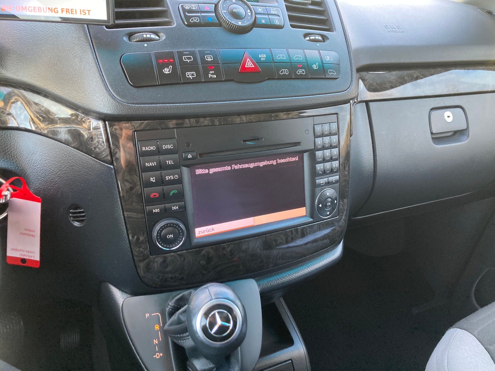MERCEDES-BENZ Viano 3.0 CDI Blue Efficiency Marco Polo A-image-12