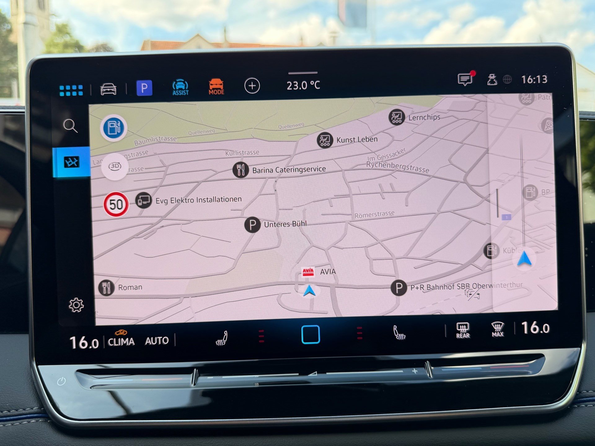 VW Tiguan 2.0 TSI 265 PS 4MOTION R-LINE *** ANHÄNGEKUPPLUNG & 360 GRAD KAMERA ***-image-11