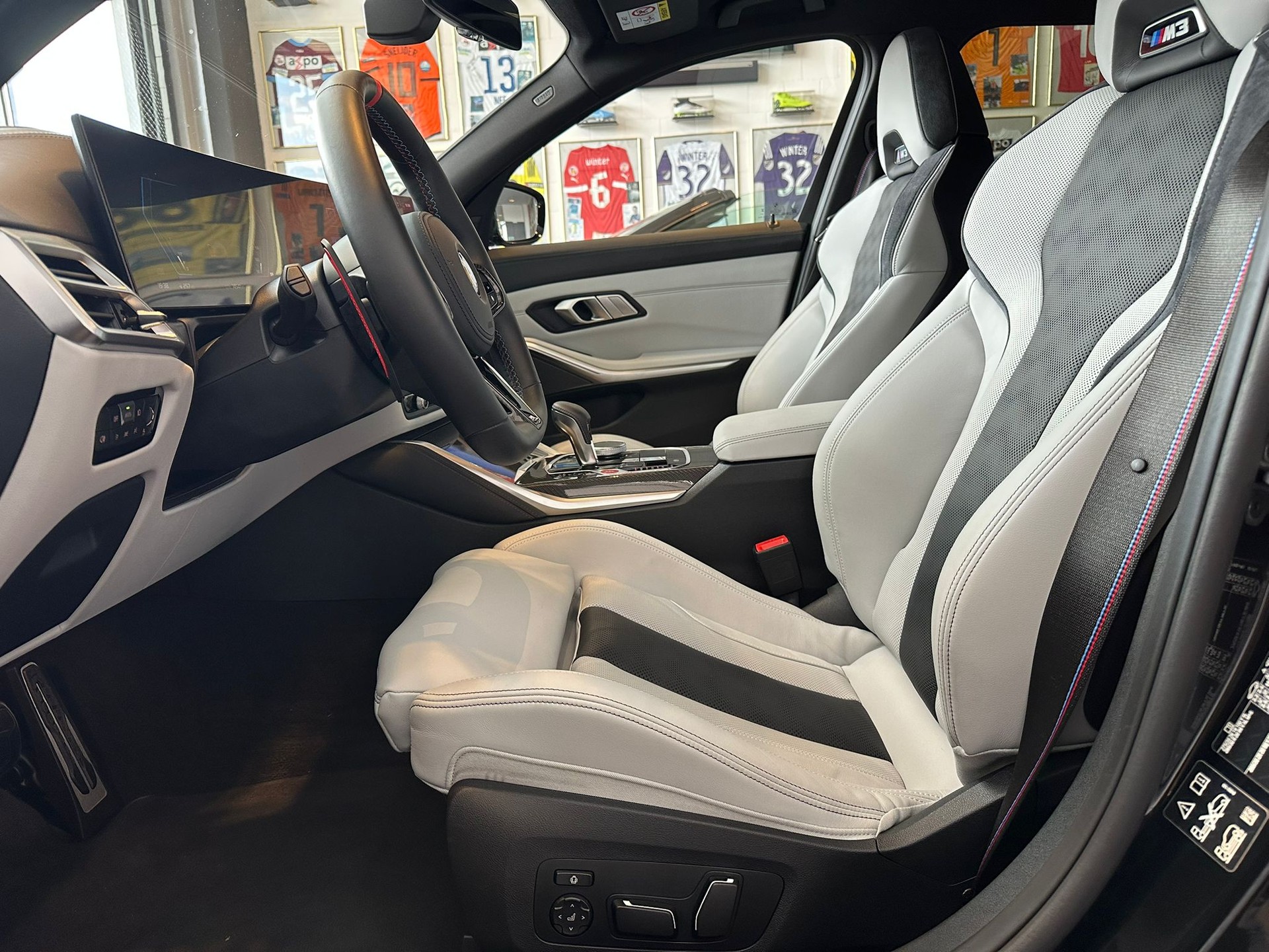BMW M3 Touring xDrive Competition M-image-6