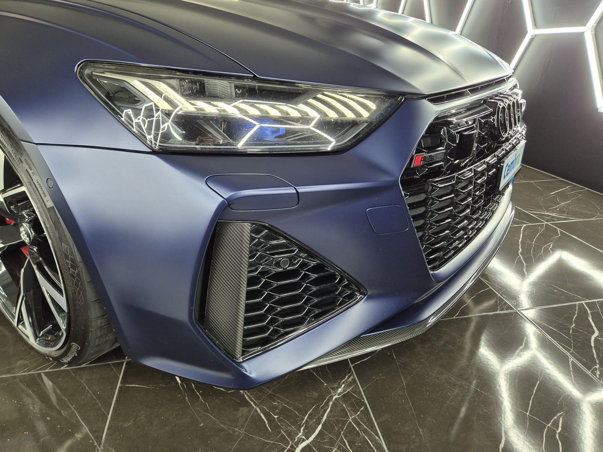 AUDI RS6 Avant 4.0 TFSI V8 quattro-image-17
