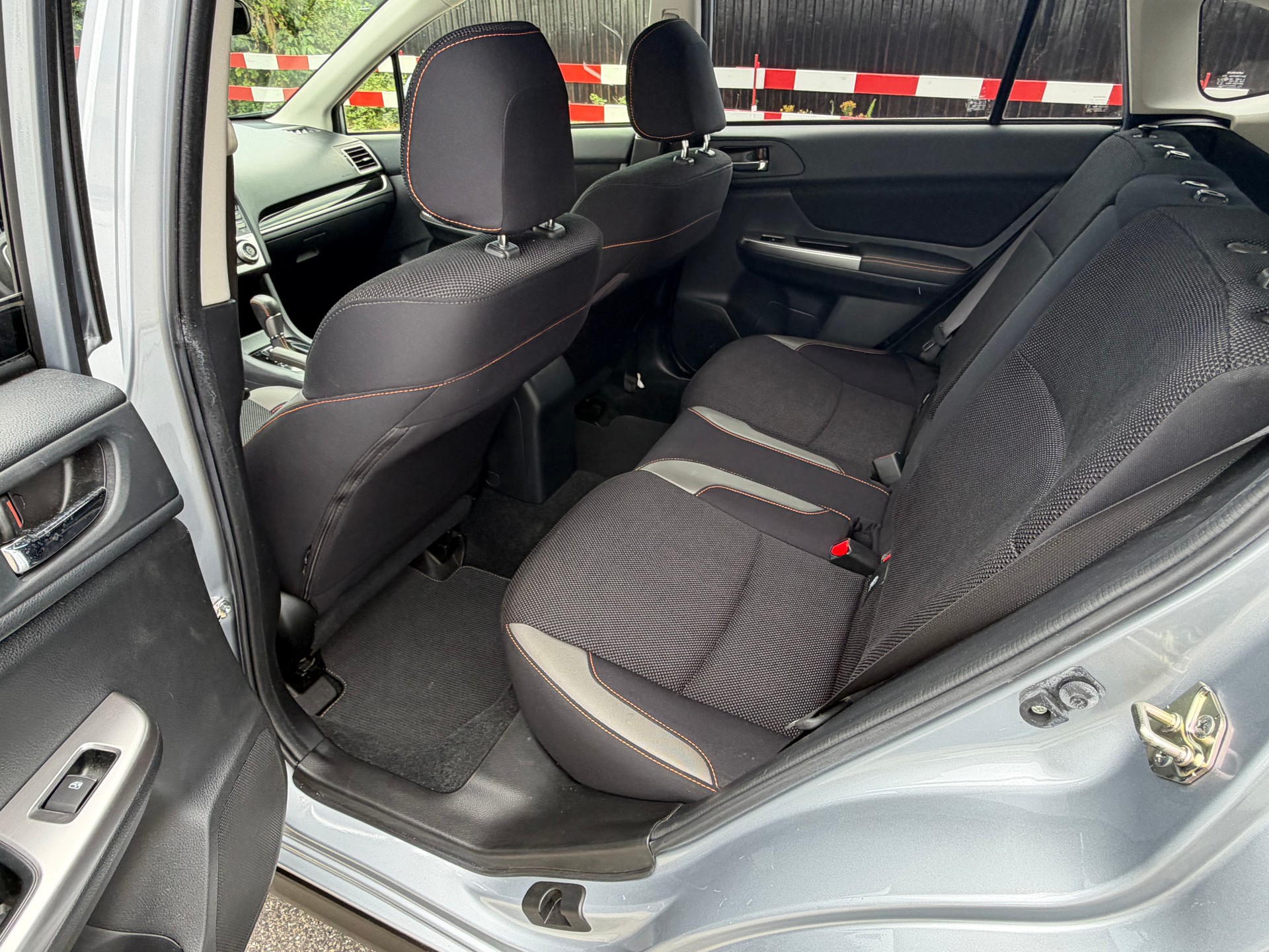 SUBARU XV 1.6 Swiss Two AWD CVT-image-14