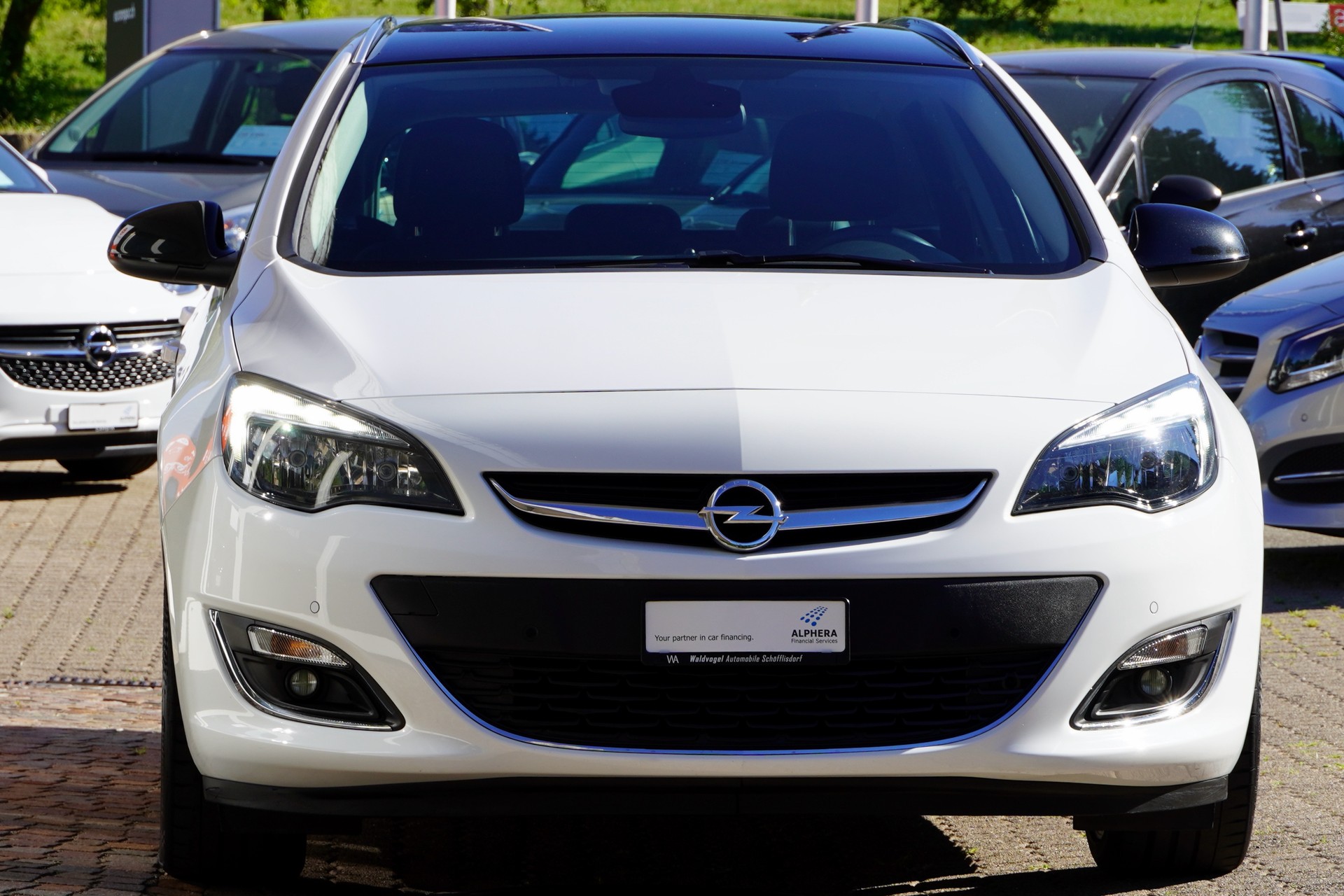OPEL Astra SportsTourer 1.6i 16V Turbo Cosmo-showroom-element-2