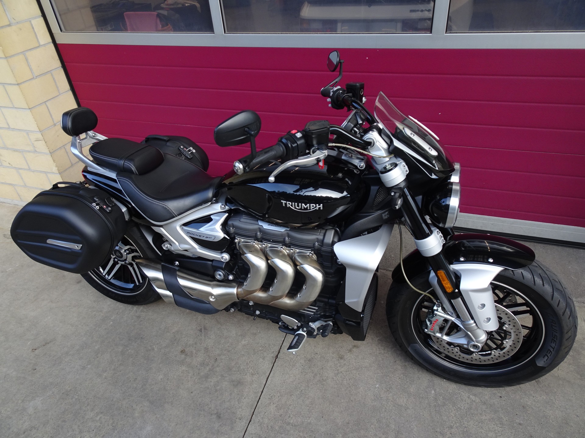 TRIUMPH Rocket 3 GT-image-15