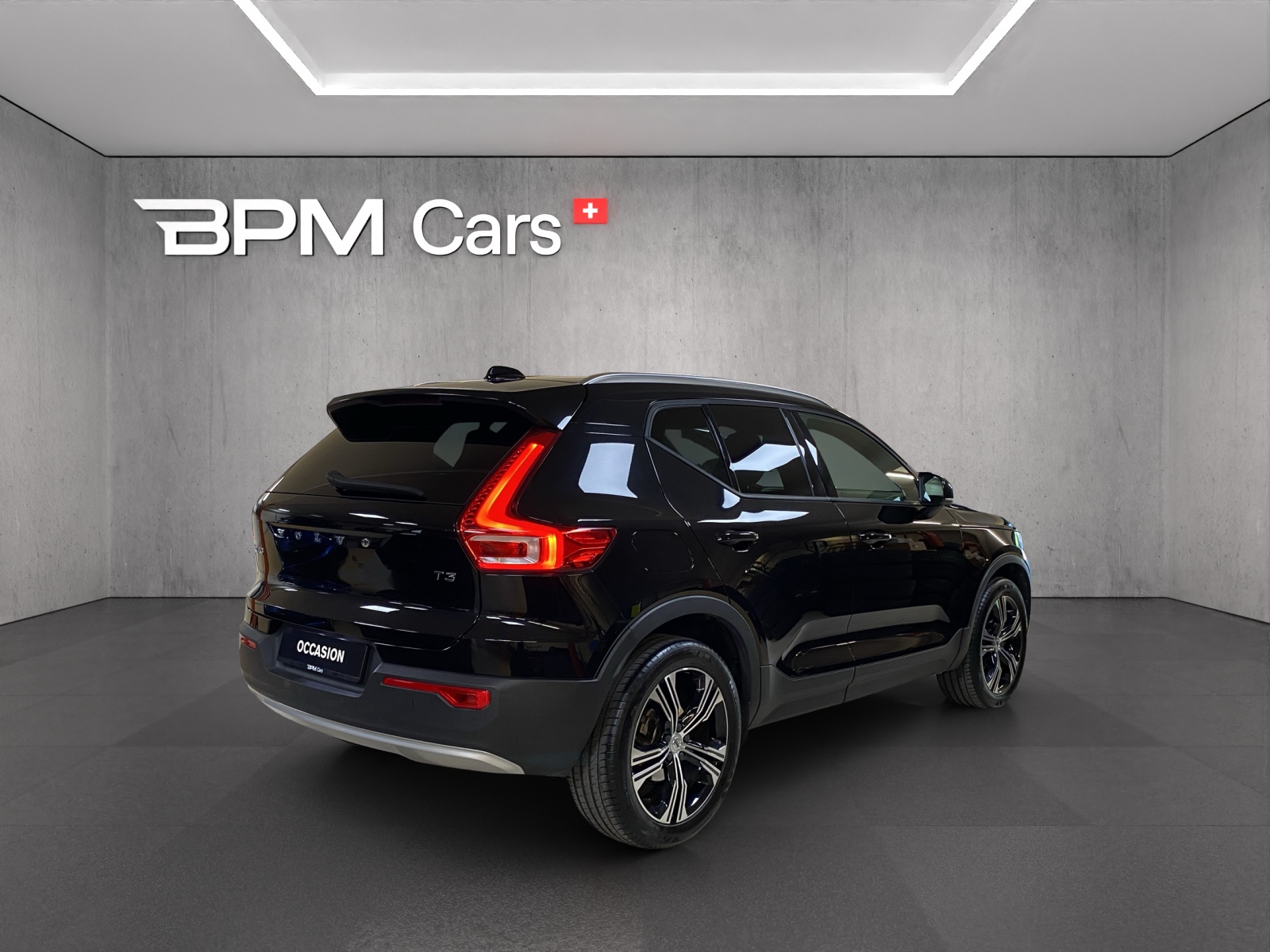 VOLVO XC40 T3 Momentum Geartronic-showroom-element-1
