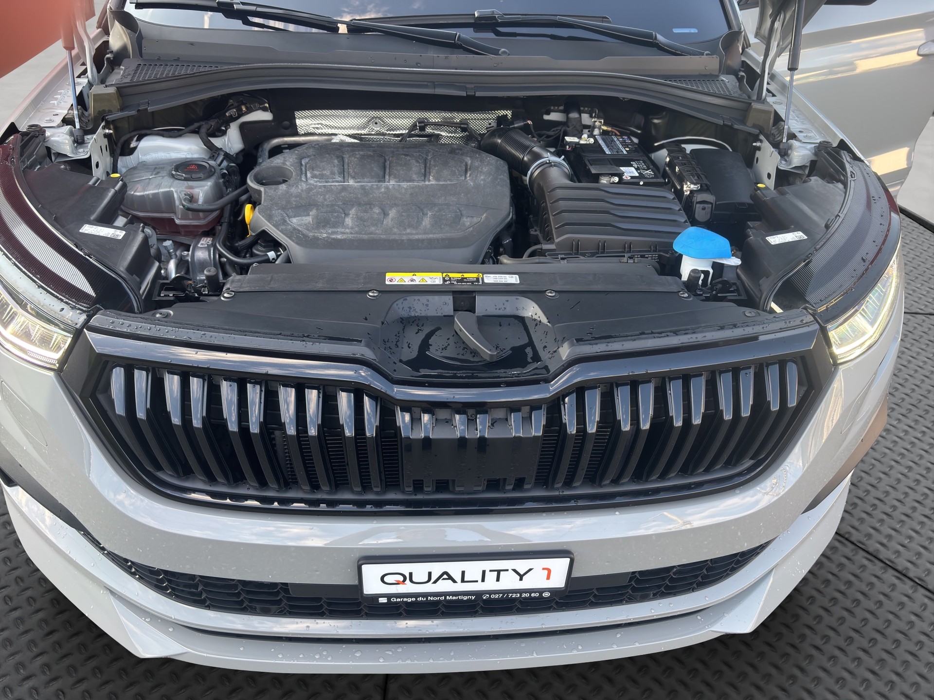 SKODA Kodiaq 2.0 TSI 4x4 SportLine-image-15