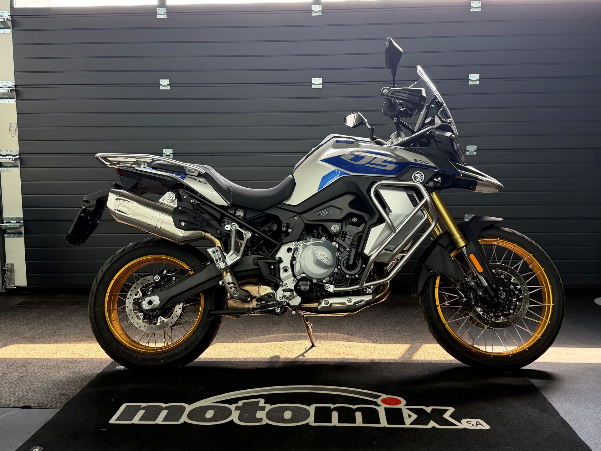 VOGE 900 DSX-image-2