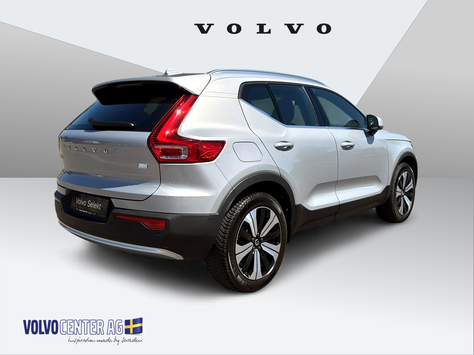 VOLVO XC40 1.5 T4 PiH Plus Bright-showroom-element-3