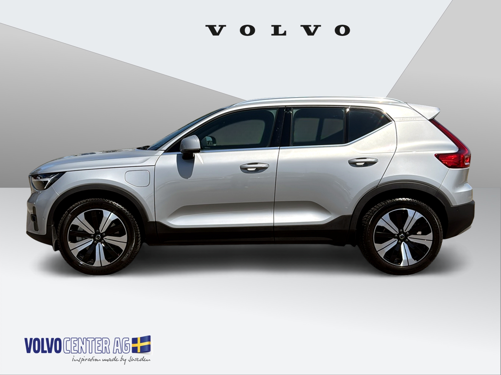 VOLVO XC40 1.5 T4 PiH Plus Bright-showroom-element-1