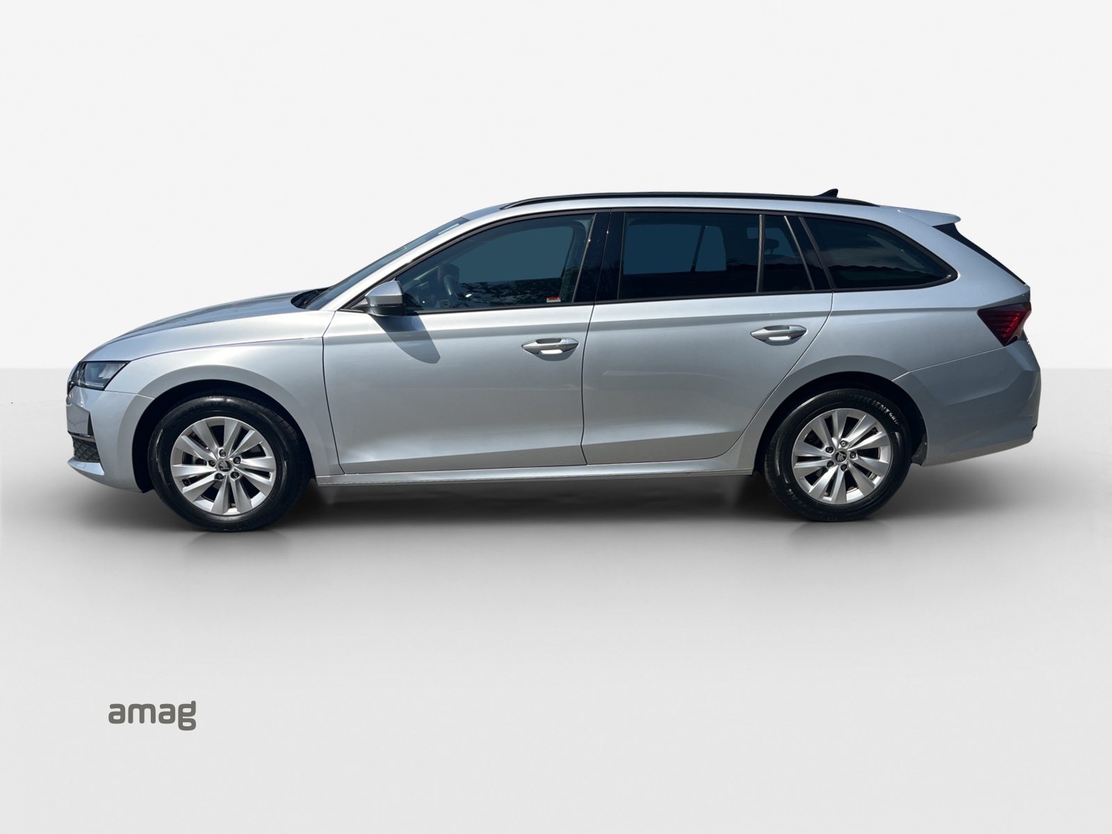 SKODA Octavia Combi 1.5 TSI mHEV DSG Dynamic-showroom-element-1