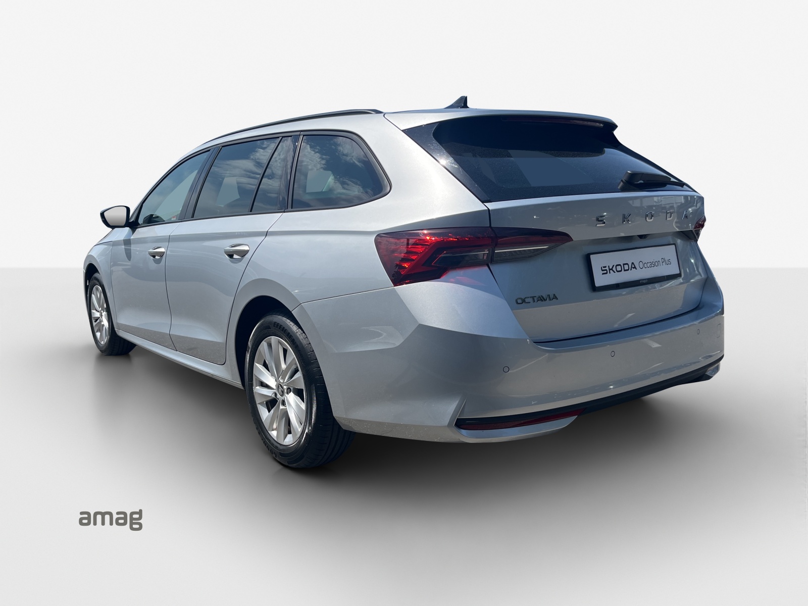 SKODA Octavia Combi 1.5 TSI mHEV DSG Dynamic-showroom-element-2