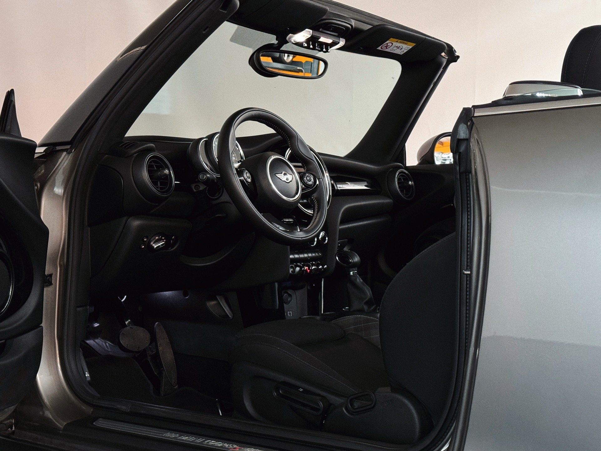 MINI Cooper S Cabriolet Steptronic-image-13