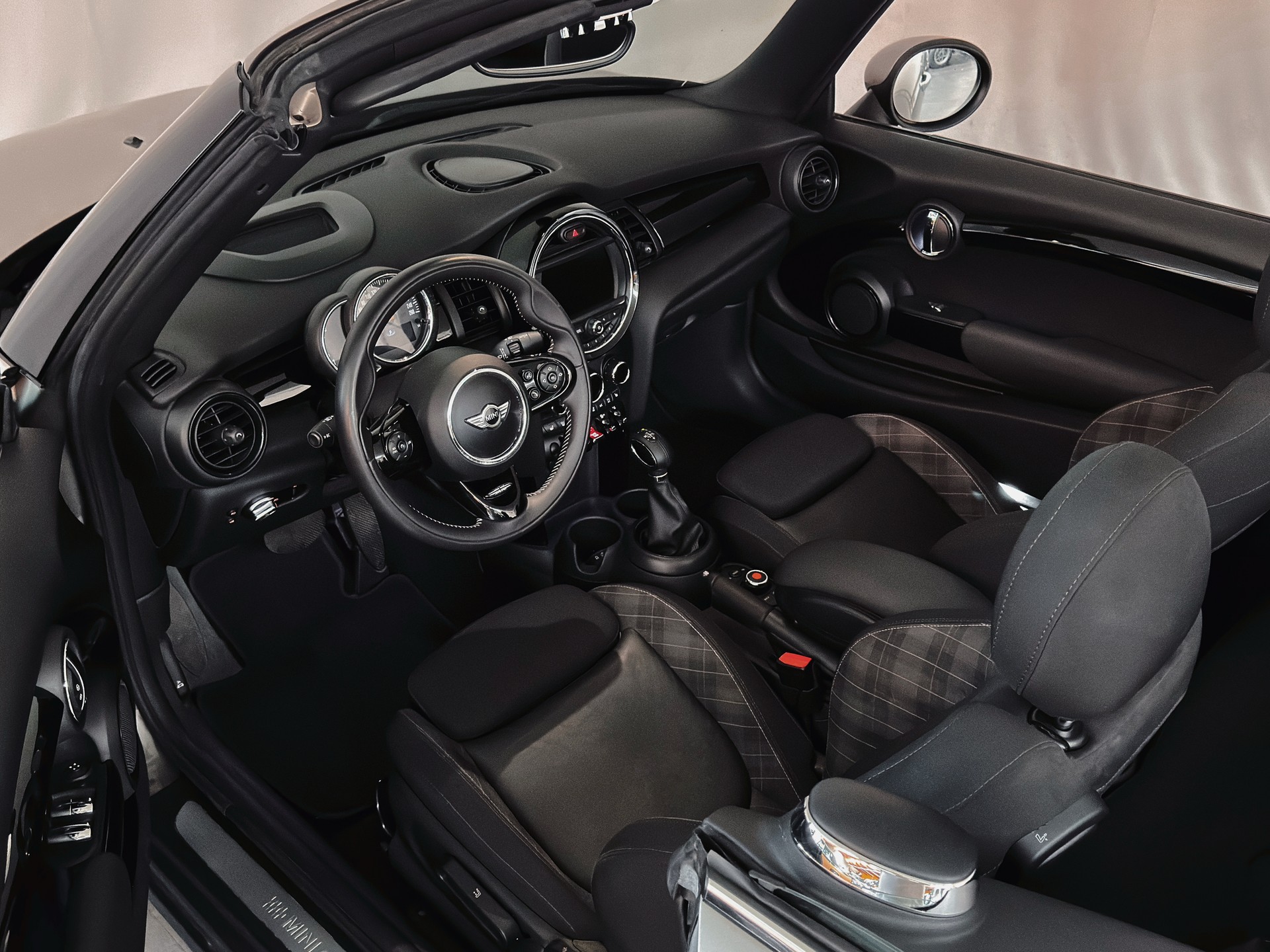 MINI Cooper S Cabriolet Steptronic-image-14