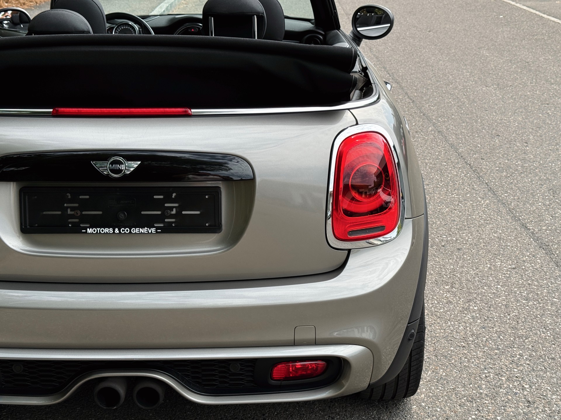 MINI Cooper S Cabriolet Steptronic-image-11
