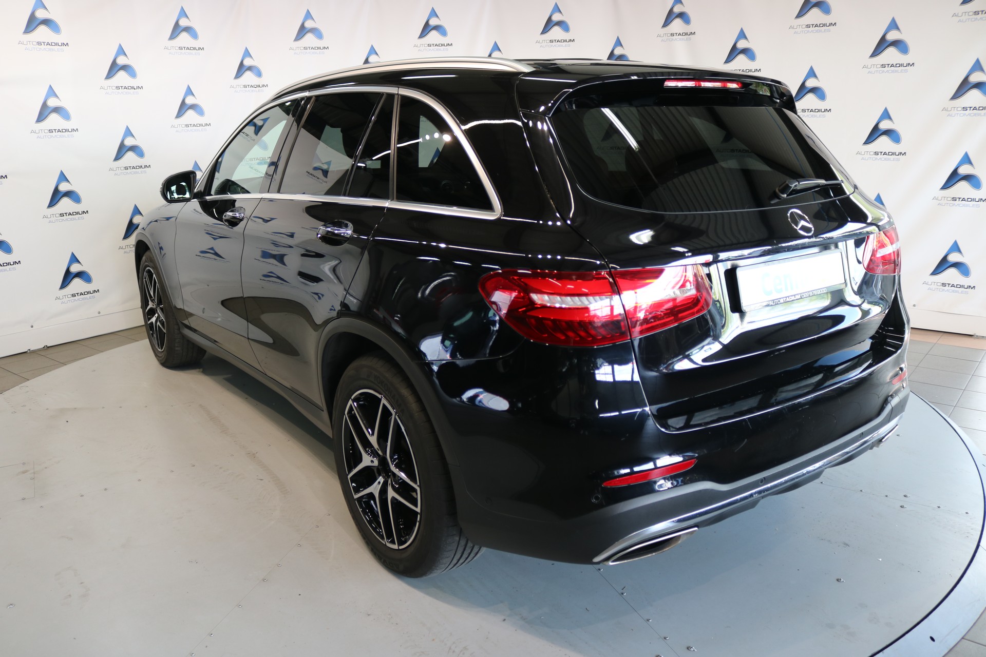 MERCEDES-BENZ GLC 250 4Matic 9G-Tronic-image-14