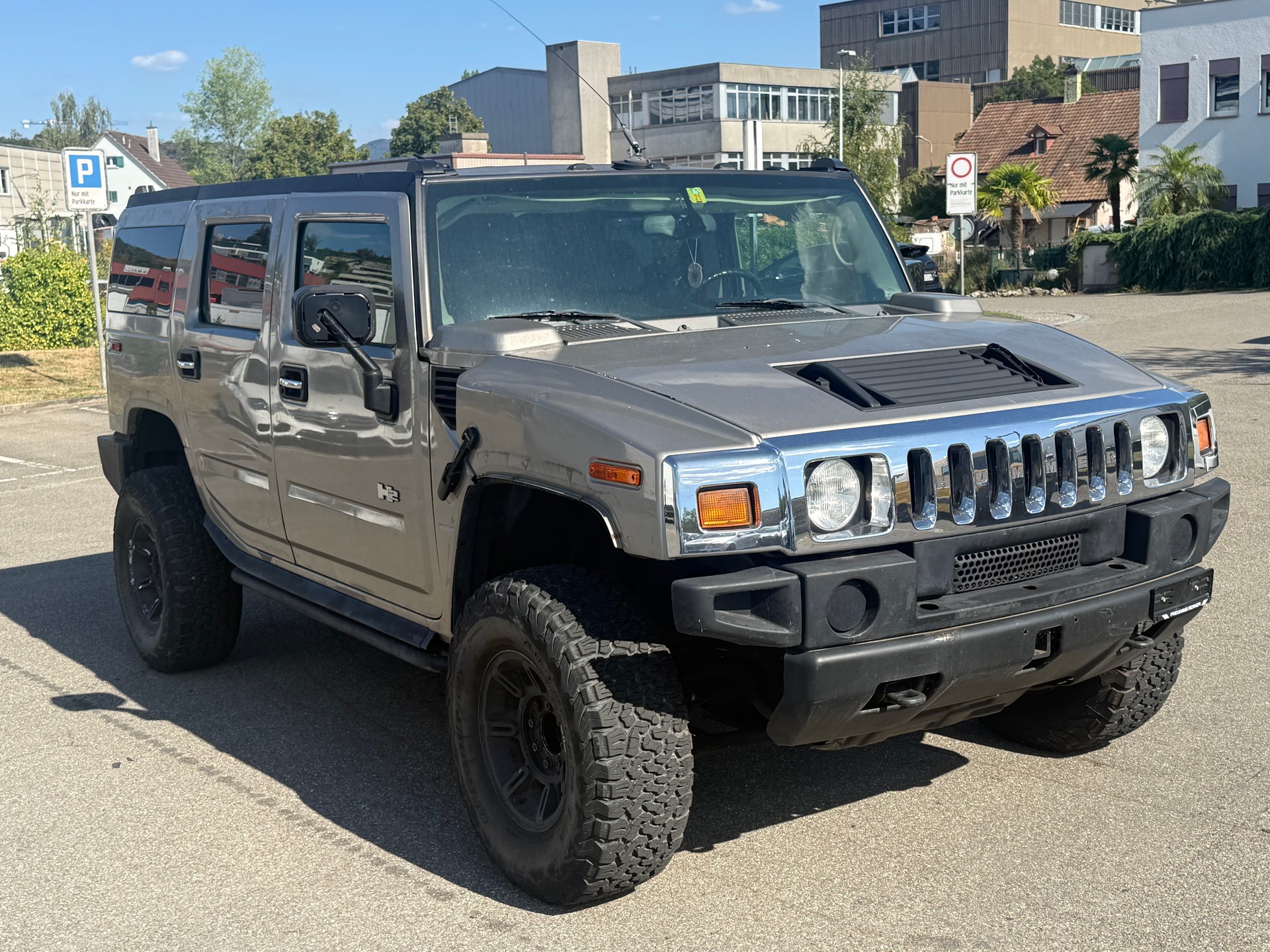 HUMMER H2