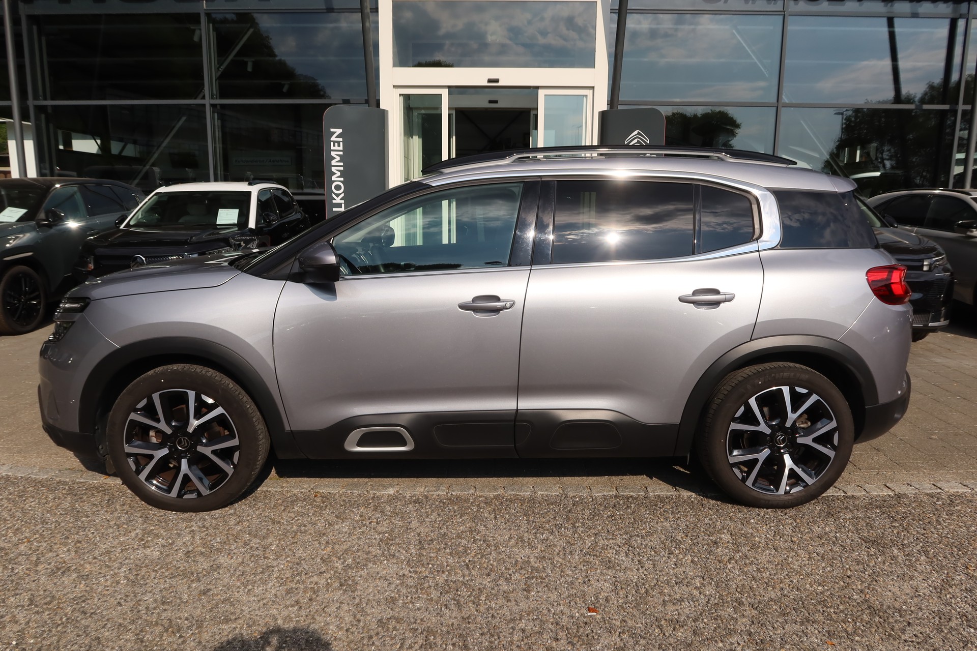 CITROEN C5 Aircross1.5 Shine EAT8-image-2