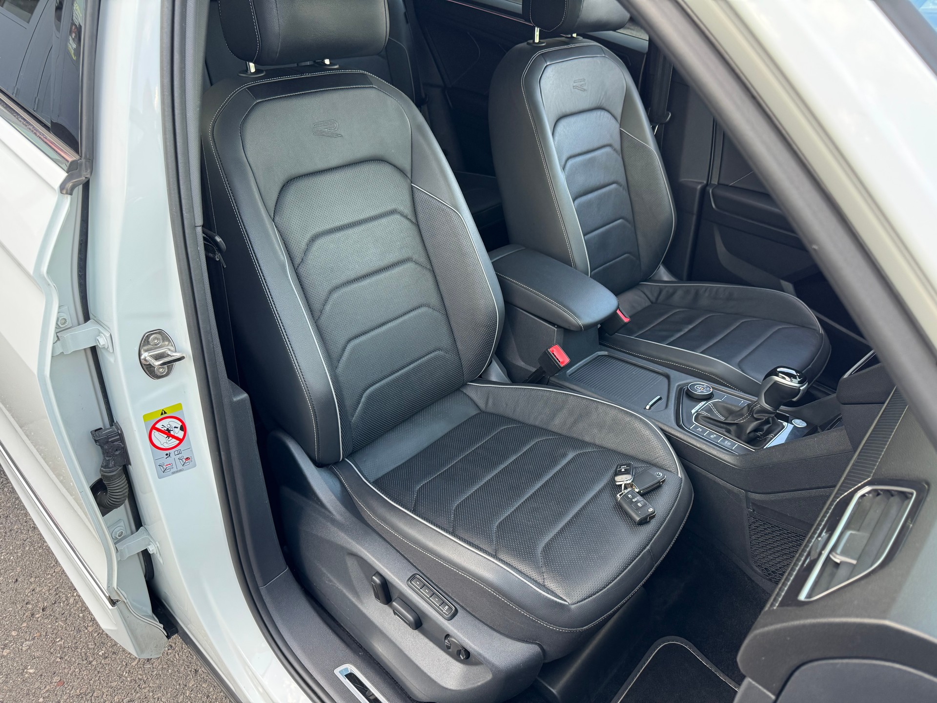 VW Tiguan Allspace 2.0TSI R-Line 4Motion DSG-image-10