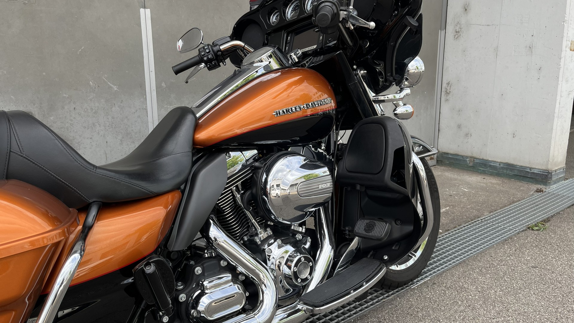 HARLEY-DAVIDSON FLHTK Electra Glide Ultra Limited Low-image-13