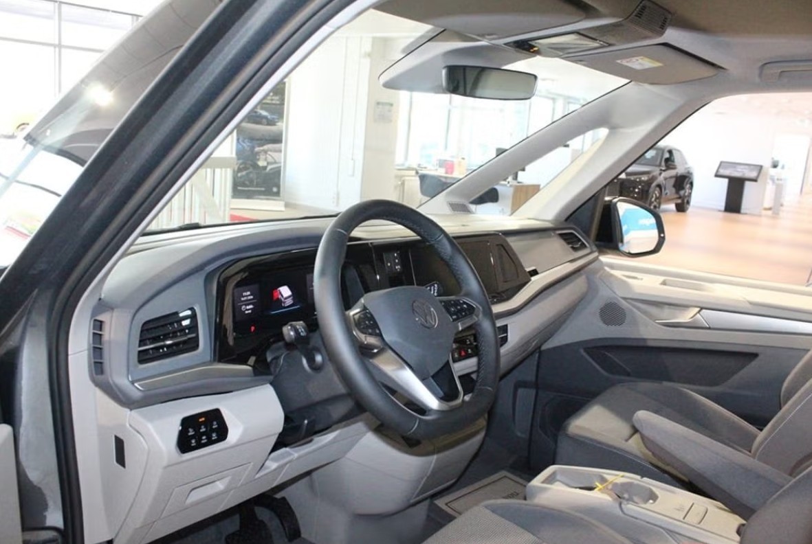 VW Multivan 1.5 eHybrid Life 4Motion DSG-image-12