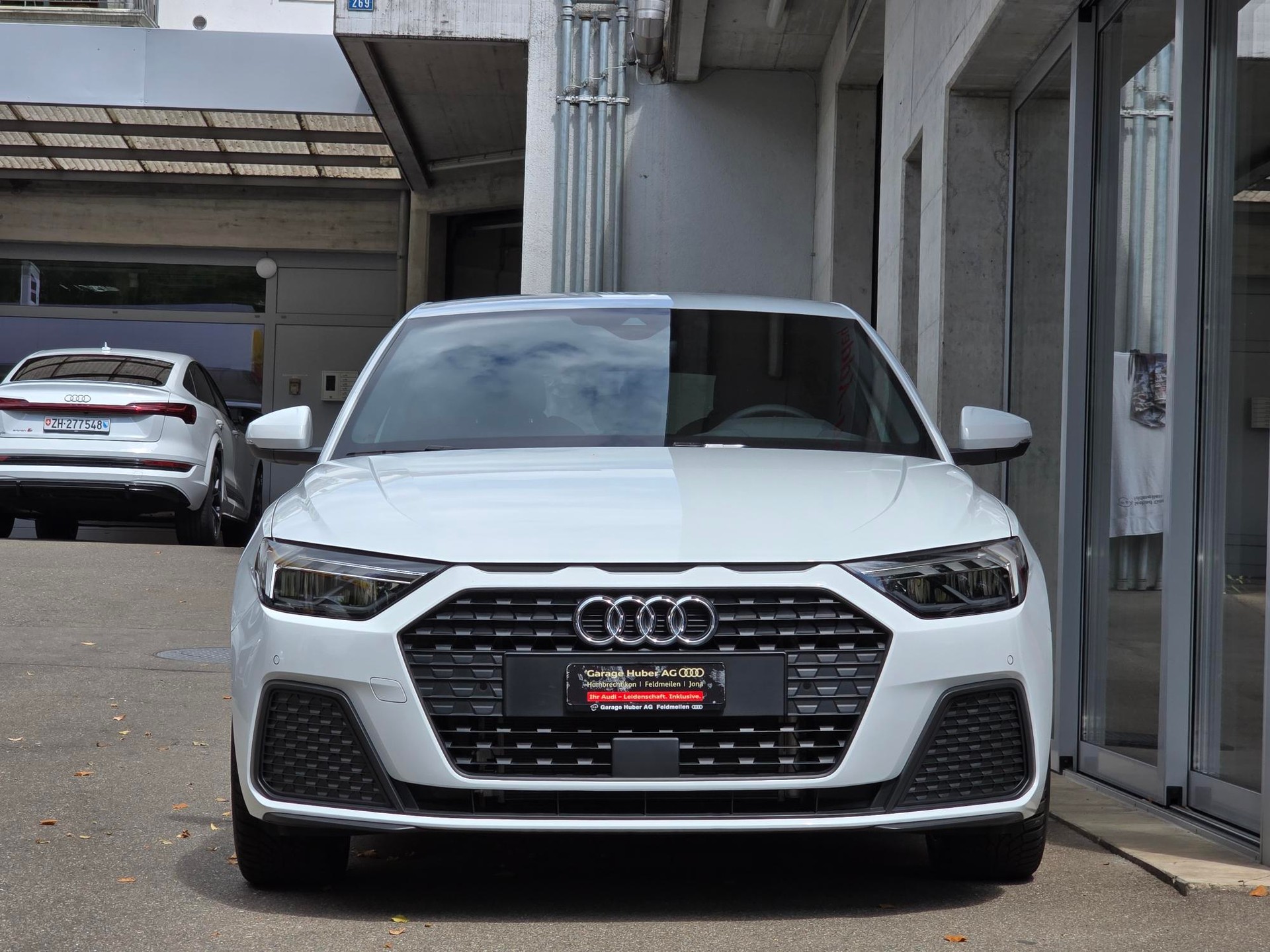AUDI A1 Sportback 30 TFSI Attraction S-tronic-showroom-element-3