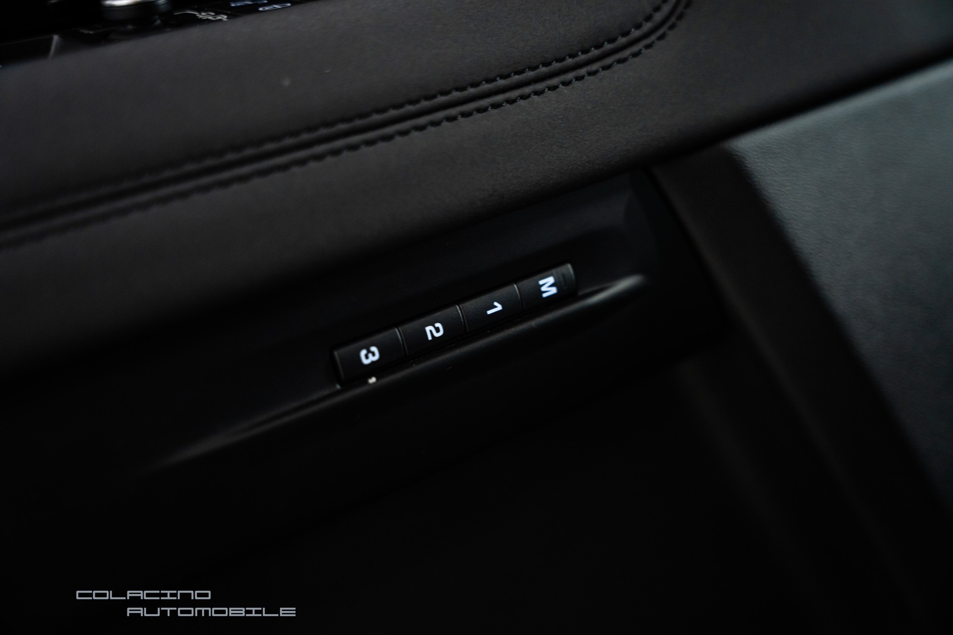 LAND ROVER Range Rover Evoque R-Dynamic P 200 HSE AT9-image-18