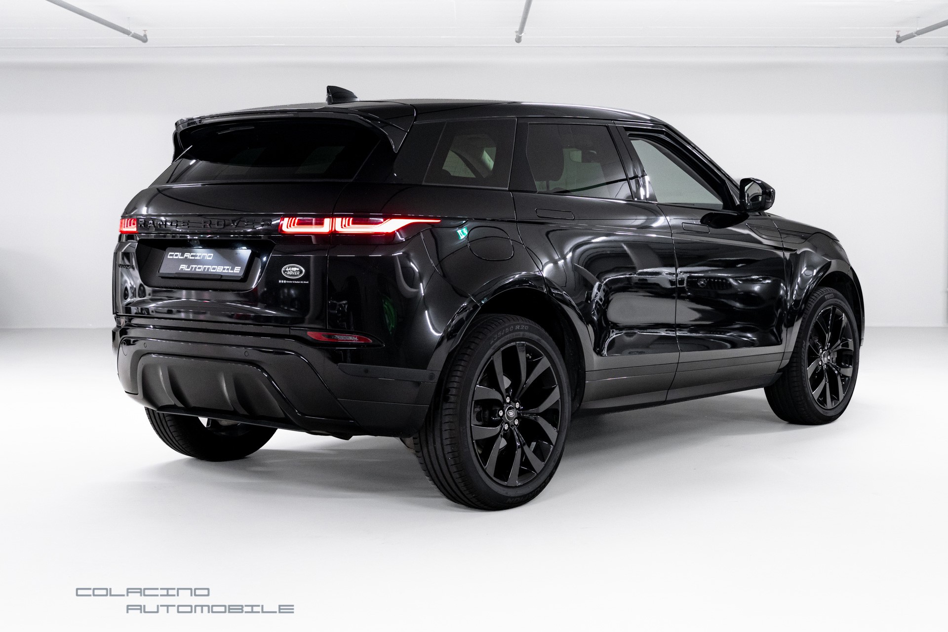 LAND ROVER Range Rover Evoque R-Dynamic P 200 HSE AT9-showroom-element-1
