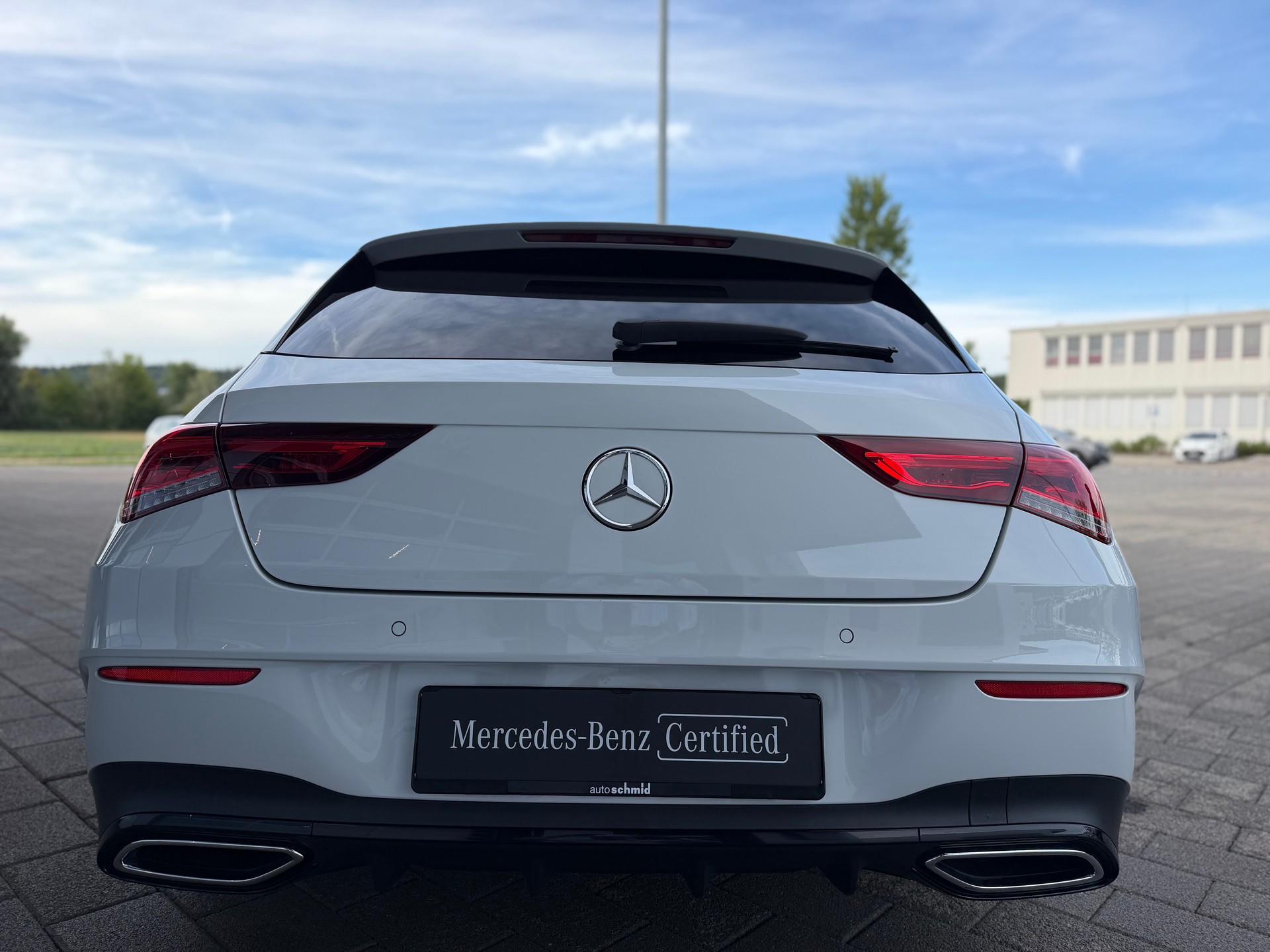 MERCEDES-BENZ CLA Shooting Brake 250 4Matic 7G-DCT AMG Line-showroom-element-2