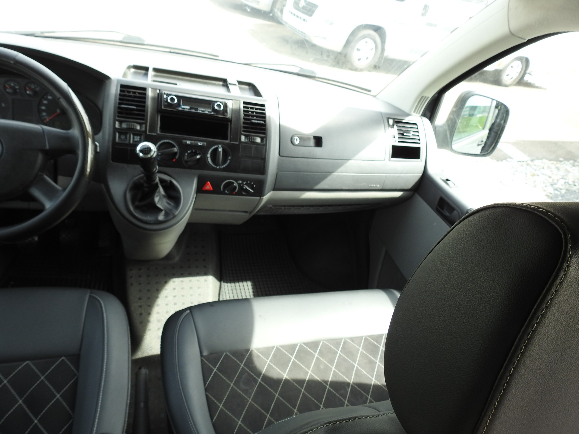 VW T5 2.5 TDI PD 4MOTION-image-19